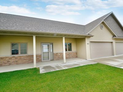 5810 Fountain Vista Dr, Grand Forks, ND, 58201