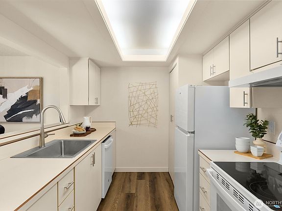 5th image of 3218 80th Avenue SE #6