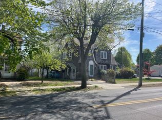 752 Allen St, Springfield, MA 01118