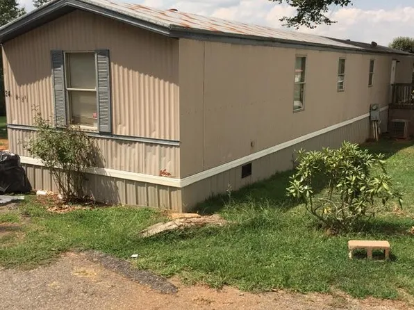 111 Herman Sipe Rd NW #24, Conover, NC 28613