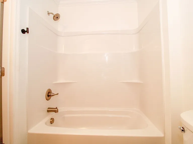 426 Rogers St — Photo 20