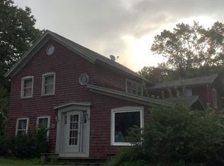 470 Chapel St, Lee, MA 01238