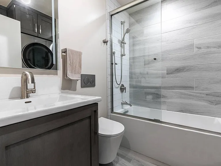 15681 Northwoods Blvd — Photo 9