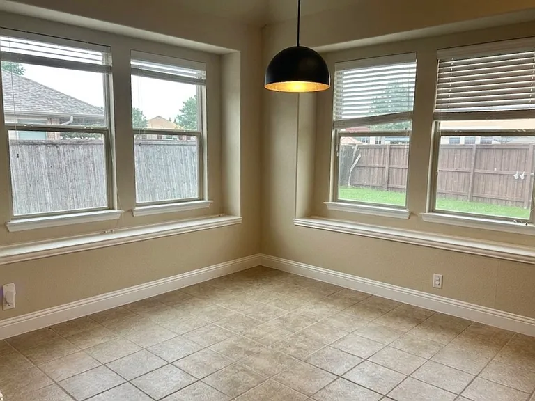 1120 Haskell Dr — Photo 10