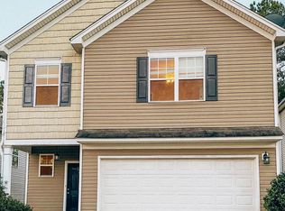 804 Lobdale Falls Dr, Lawrenceville, GA 30045