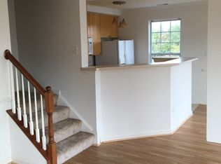 13384 Spofford Rd APT 301, Herndon, VA 20171