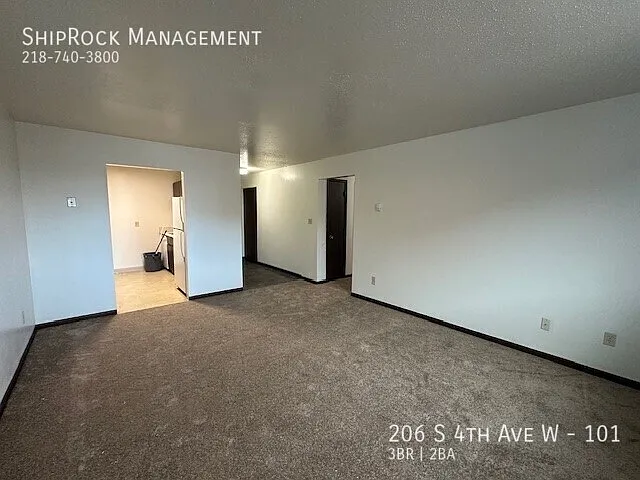 206 S 4th Ave W #101 — Photo 7