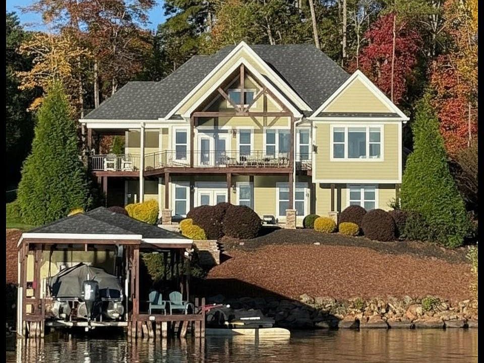 1st image of 3020 Old Timber Way