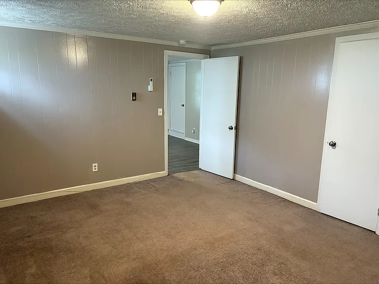 215 Palatine Ave #B — Photo 6