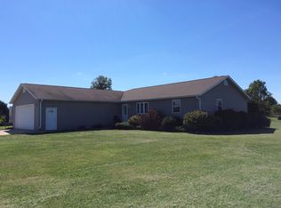 401 Esmond Dr, Utica, IL 61373