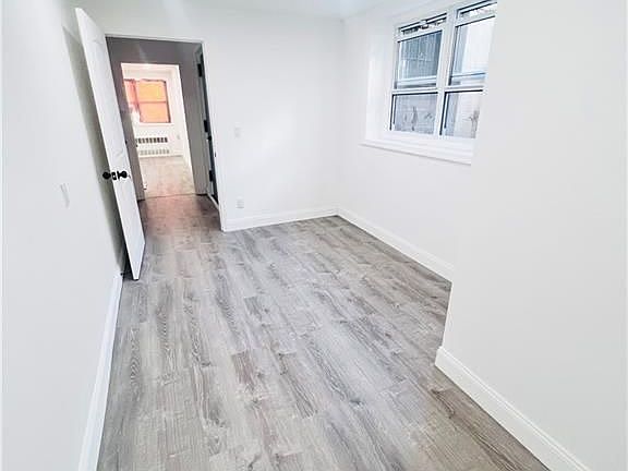 4th image of 701 E 96th St APT 2