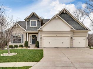 249 Carlton Point Dr, Wentzville, MO 63385