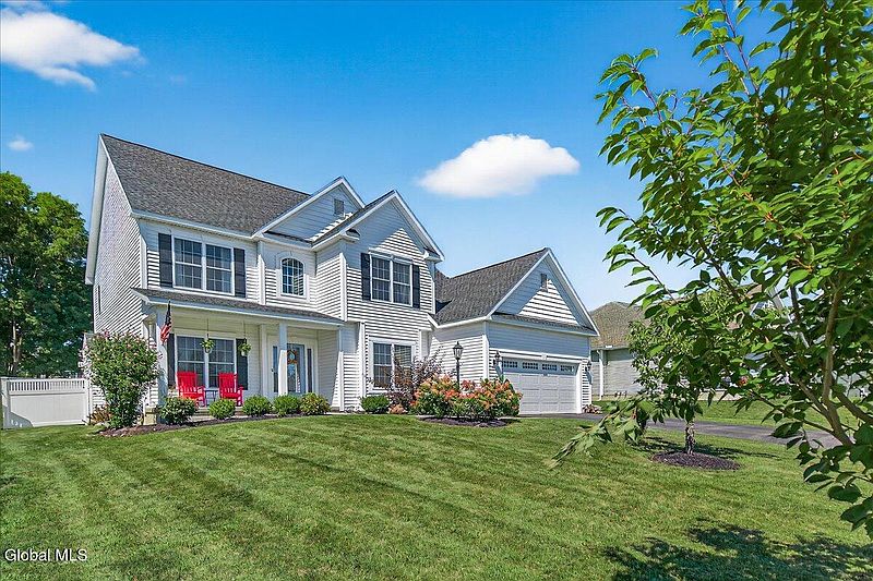4th image of 27 Denhelder Drive