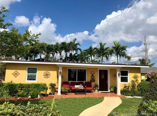 10001 SW 44th St, Miami, FL 33165