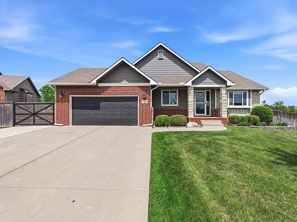 1st image of 2739 N Woodridge Ct
