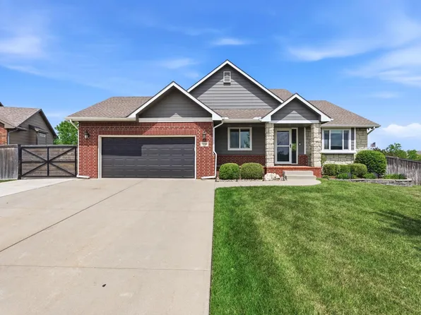 2739 N Woodridge Ct, Wichita, KS 67226