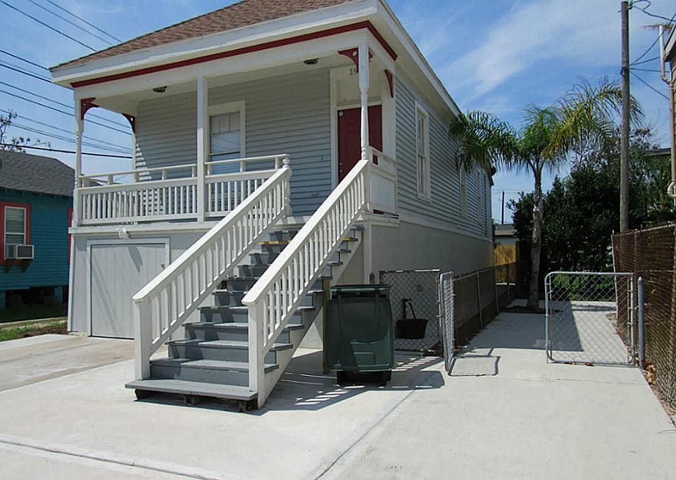 1st image of 1911 26th St