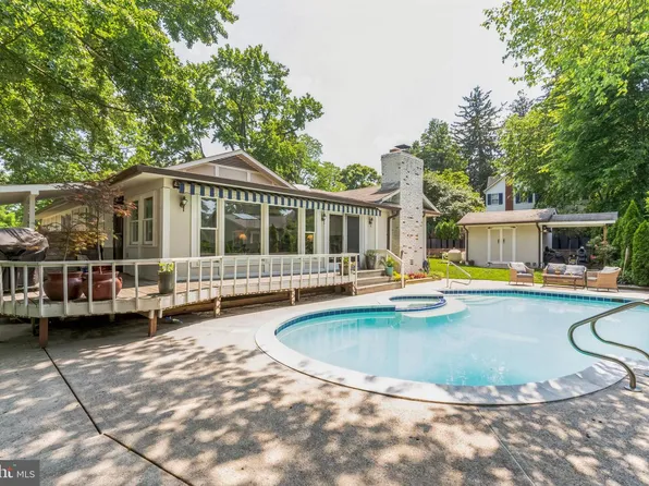 9329 Harvey Rd, Silver Spring, MD 20910