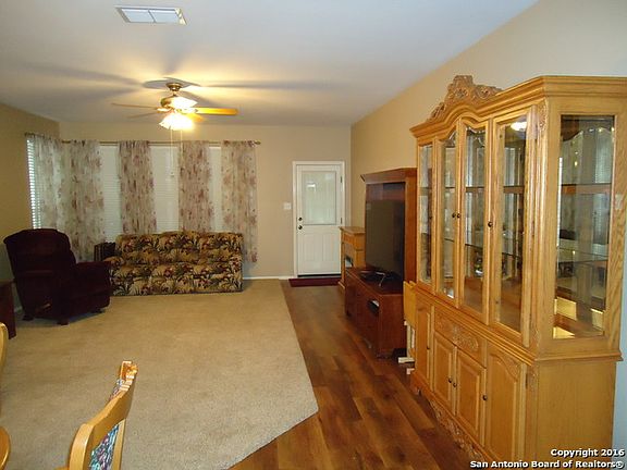 2nd image of 3720 Florence Grv