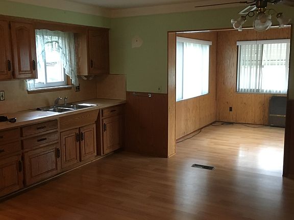 5th image of 6231 Berwyn St
