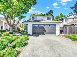 320 Saybrook Ave, Vacaville, CA 95687