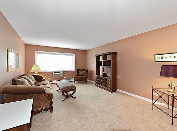 3rd image of 6600 S Brainard Ave APT 106