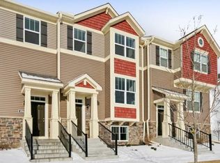 8959 Southwest Village Loop, Chanhassen, MN 55317