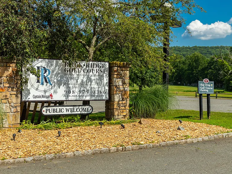 Vermella Hackettstown — Photo 77