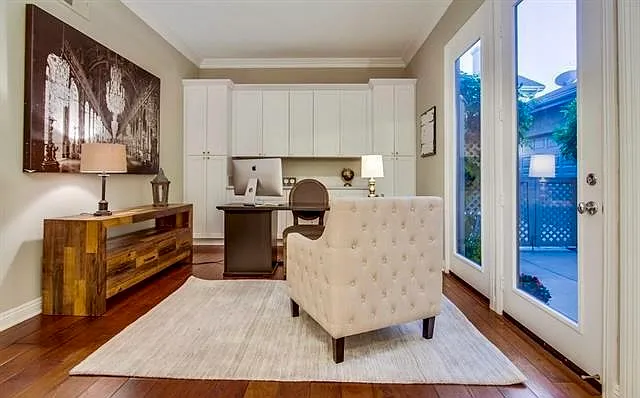 Spacious office with a door to the courtyard