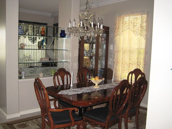 3rd image of 2884 SW Brighton Way