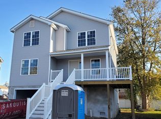821 3rd St, Union Beach, NJ 07735