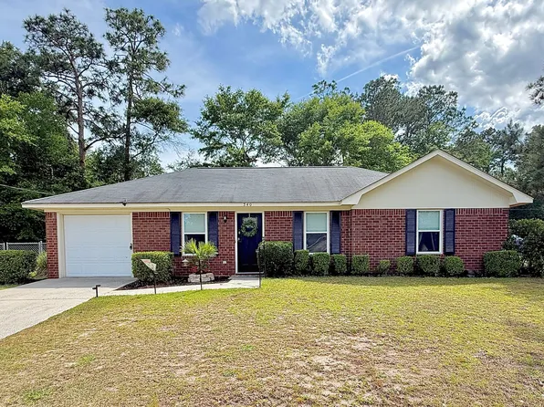 340 Hunters Branch Dr, Allenhurst, GA 31301