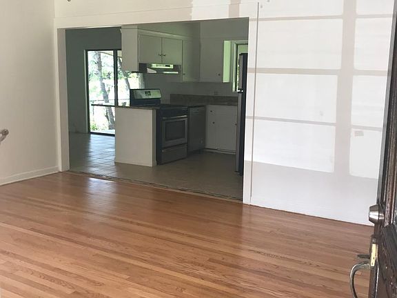Entrance/Living Room