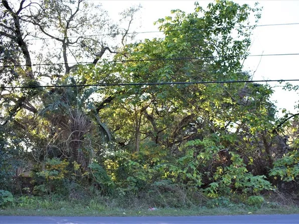 6811 20th St, Zephyrhills, FL 33542