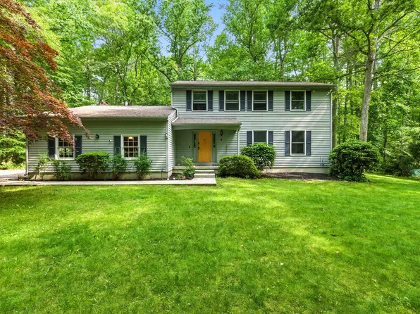 8 Whippoorwill Drive, Ledyard, CT 06335
