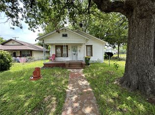 803 W 4th St, Hearne, TX 77859