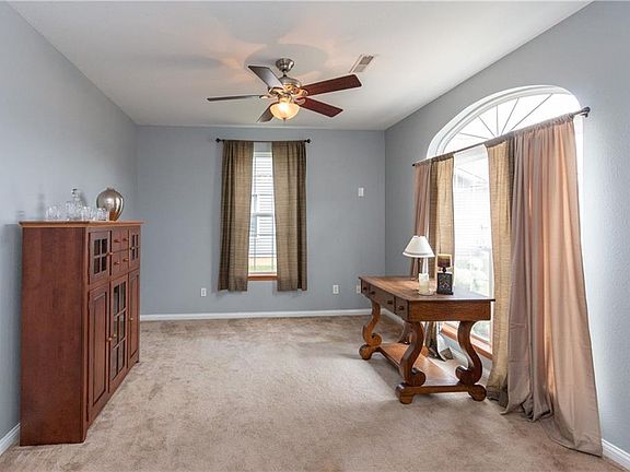 4th image of 1592 Whisler Dr