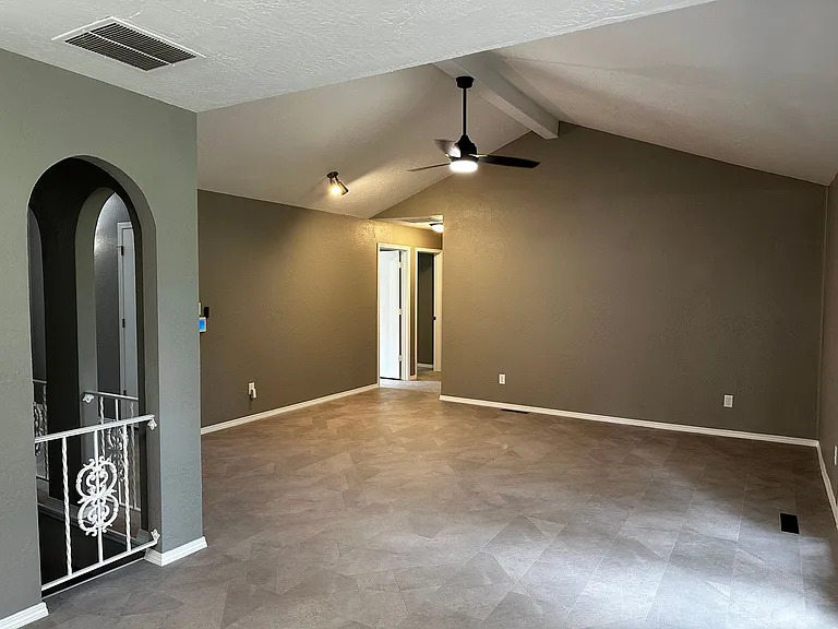 2843 E Eastwood St — Photo 5