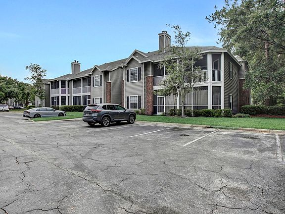 3rd image of 10000 Gate Pkwy N APT 1623