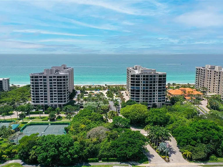 1211 Gulf Of Mexico Dr #302 — Photo 3