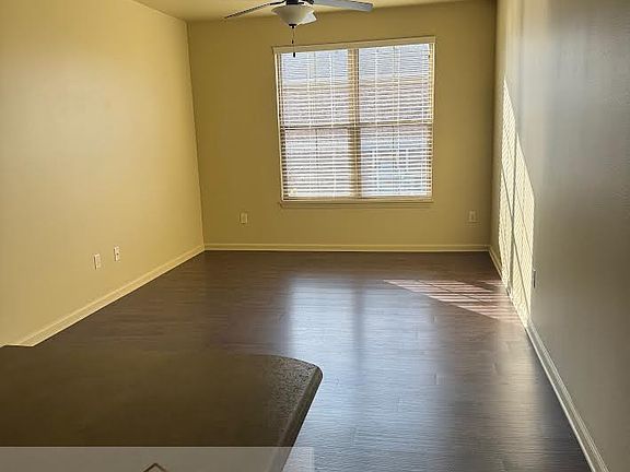 2nd image of 1805 Ott Memorial Dr APT 201