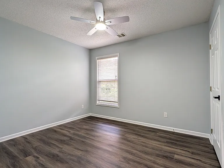 16364 S Brentwood St — Photo 12
