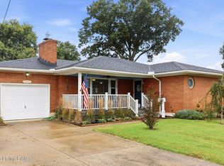 8100 Cedar Brook Dr, Louisville, KY 40219