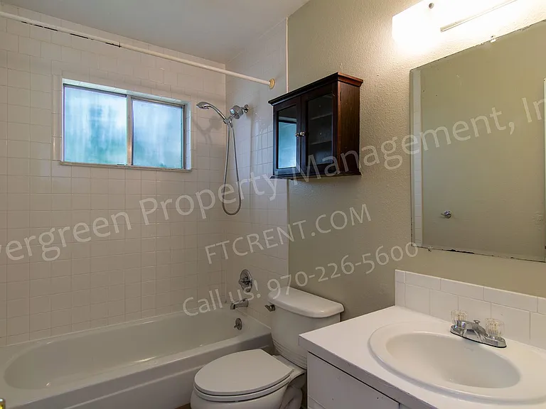 1912 W Plum St — Photo 12
