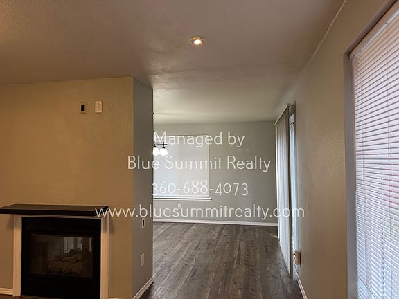 5th image of 8844 Wallingford Ln NE