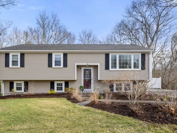 15 Corvette Dr, Plymouth, MA 02360
