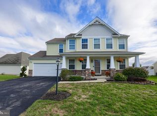 12 Pembrooke Ln, Annville, PA 17003