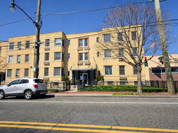 21 Kennedy, 21 Kennedy St NW #Dee8ea2c8, Washington, DC 20011