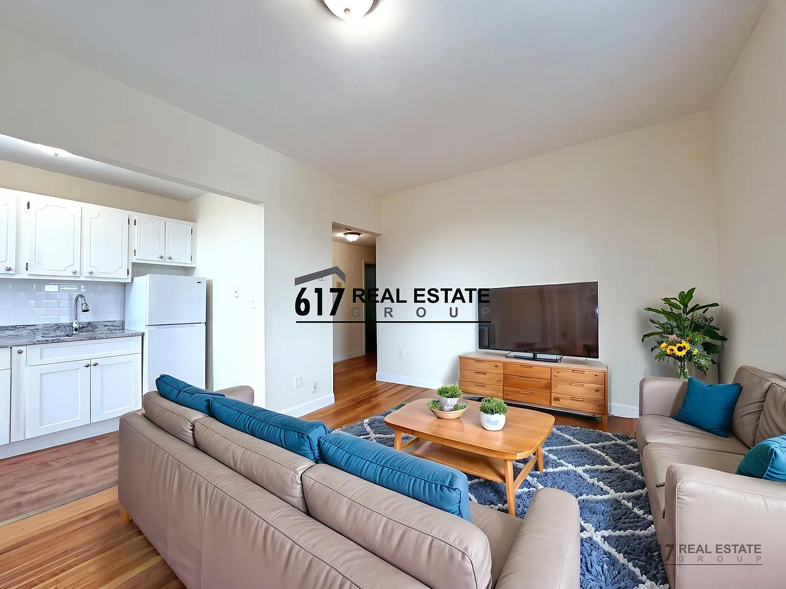 1 bed, 545 sqft, $2,400 — Photo 3