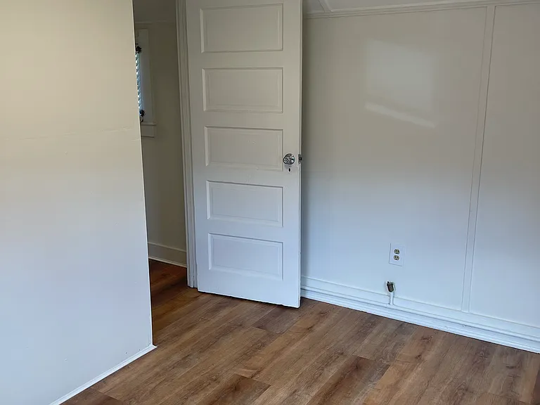 630 Elmira Rd — Photo 8
